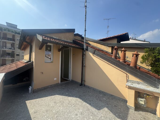Grazioso attico con due terrazzi MM Brenta